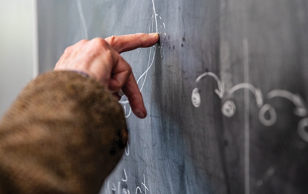 Manfred Steiner &rsquo;22 PhD works at the board