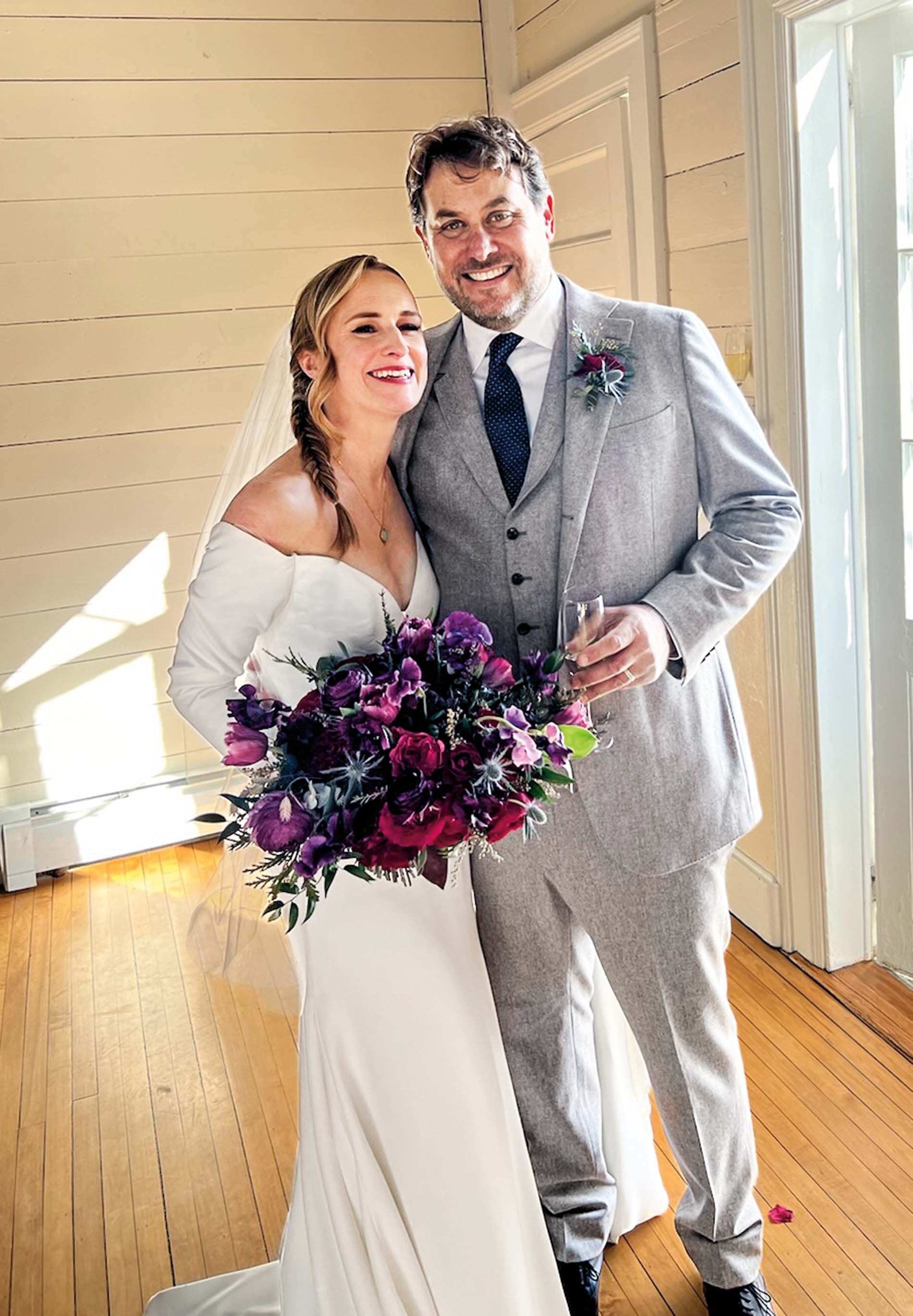 Image of Jason Perkel and Lindsey Fyfe Perkel on their wedding day
