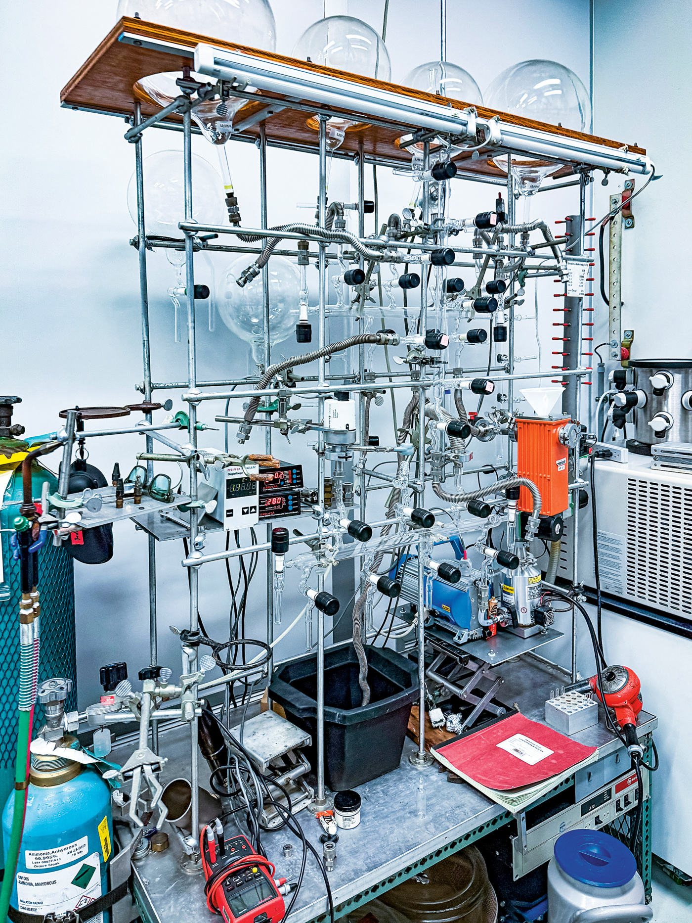 photo of scientific equipment in the lab at Goddard Space Center